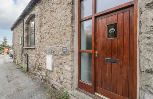 Coach House - Photo 4