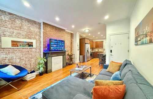 Large Home - Great Location - 15 Minutes to NYC - Foto 8