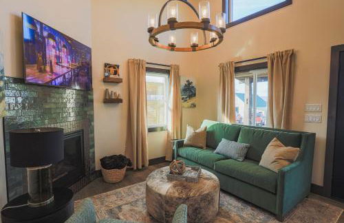 Valley View Resort Cabin 8, 2-Bed, Modern-Luxury with Hot Tub in Canaan Valley, WV - Photo 4