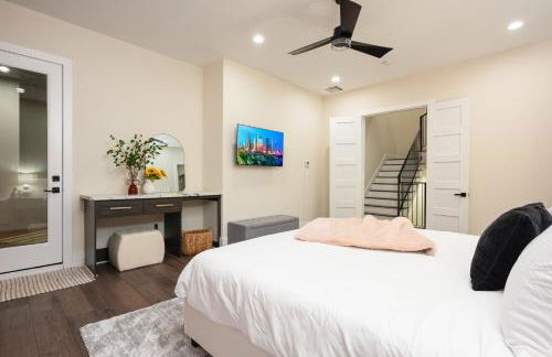 Rodeo Special! 4BR Luxury, Houston Rooftop Views - Foto 16