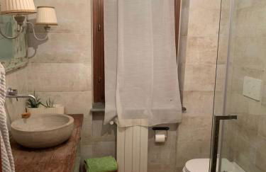 Aquahouse - Villa, romantica mansarda e acquari - Foto 13