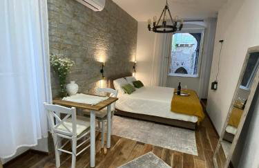 Diokletian's Golden Nest - Photo 6