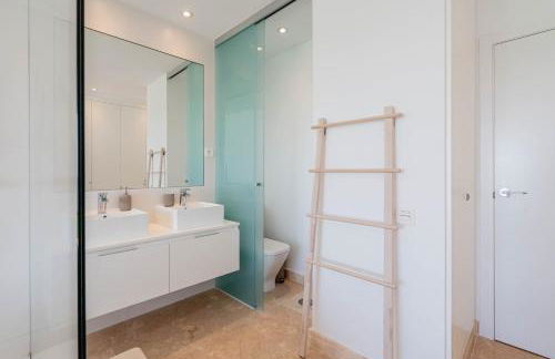 Modern-getaway-spa-pools-5301 - Photo 25