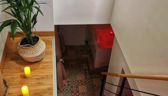 Love Room Perpignan Jacuzzi & Ambiance romantique - Foto 4