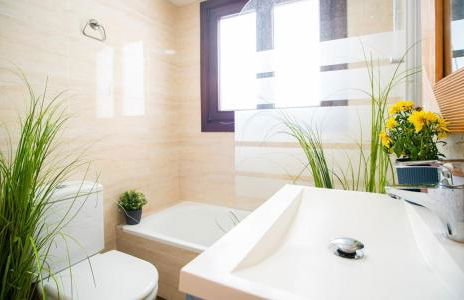 Elite Premium Hideaway with FREE Parking - Malaga - Photo 4