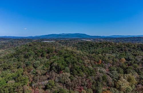 Brand New Build Luxury Mountain Chalet with Hot tub, pool, Game Room, Premium features - Foto 20