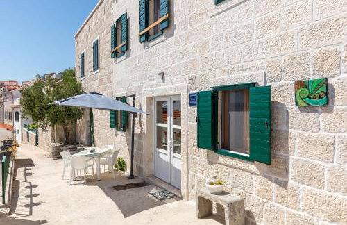 Waterview Apartments - Koru Apartment and pool - Photo 22