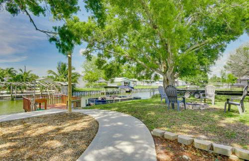 Waterfront Okeechobee Getaway with Backyard Dock! - Foto 26