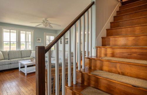 Sawyers Lodge - Historic Soundfront Home, Pool, Hot Tub, Boat Launch, Kayaks, Pets OK, Flex Stays - Foto 22