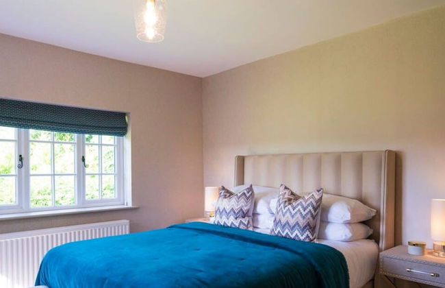 Luxurious 4 Bedroom Vineyard Villa Stanlake Park - Foto 41