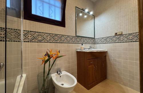 Maikran Premium Fantastic Family Villa with Pool - Foto 32