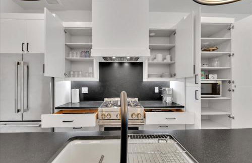 204- Modern retreat w elevator & BBQ - Foto 31