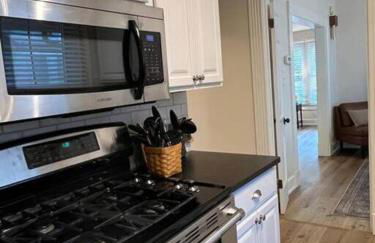 Blue Moon Cottage - Music Room, Inground Pool - Foto 38