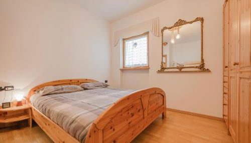 I Folli di Alleghe Apartment - Parking & Wi-Fi - Foto 5, towels, wardrobe