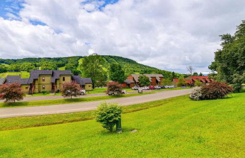 Cortland Townhome - Walk to Greek Peak Mtn Resort! - Photo 3