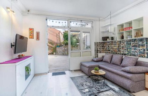 1 Bedroom Cozy Apartment In Bakar - Photo 2