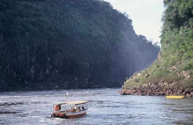 Passeio de barco pelos rios Paraná e Iguaçu - Foto 3