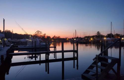 Riverfront Style w Firepits and Fun - Foto 21