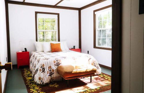 Cozy & Curated w Fire Pit Fireplace & Fast WiFi - Foto 12