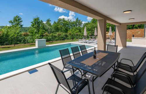 Villa Mochi, a beautiful modern villa in a tranquil enviroment - Photo 35