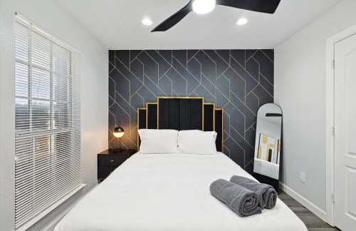 5BR Holiday Getaway in DeSoto with Pool, Hot Tub & Cinema - Foto 28