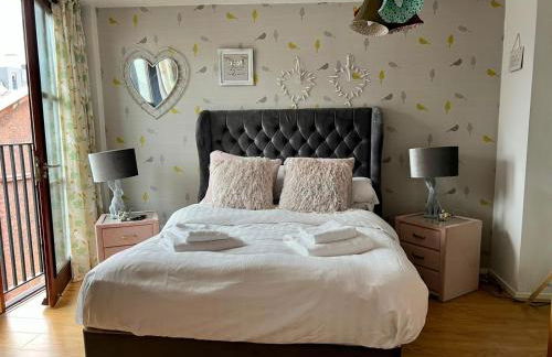 2 Bed Duplex Penthouse Apartment by Mathew Street Sleeps 6 - Foto 22