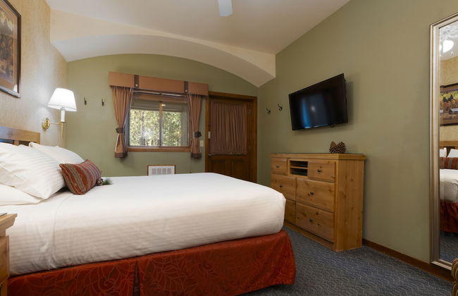 Olympic Village Inn - Photo 4