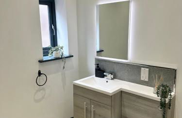 1 BR Apt - Short Lets & Serviced Accommodation Peak District With Free Super-Fast WiFi & Multiple Parking Options - Foto 8