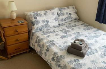 Cosy terrace cottage built into the mountain side. - Foto 12