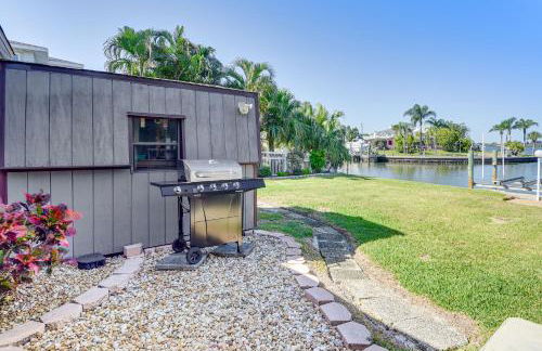 Waterfront Palmetto Home with Private Pool and Dock! - Foto 34