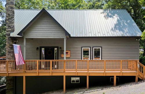 Rustic A-Frame Chalet with Hot Tub & Scenic Views in Mount Jackson, Virginia - Photo 2