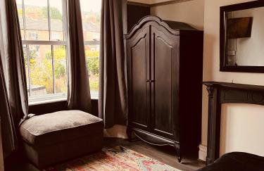 Stylish & Spacious Victorian Home near Severn Valley Railway & Safari Park - Foto 17