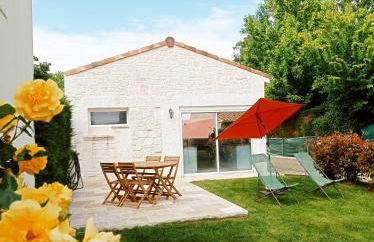 Joli gîte indépendant 2 à 4 personnes, au calme, serviettes & draps fournis, wifi, climatisation, parking gratuit - Foto 1