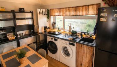 Luxury Smart 1-Bedroom Residence, Windsor,Slough, Sleeps 4, Garden, Parking - Foto 3