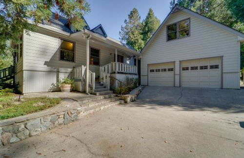 Near Dtwn and Pioneer Park Home with Furnished Patio - Foto 31