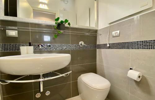 Bright 4-Bedroom Home Near San Siro - Foto 18