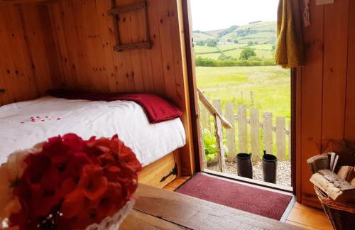 Cozy Cabin Retreat - Sleeps 2 & a Child - Foto 9