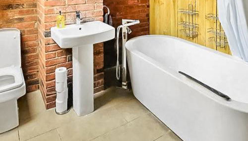 Grantham House - Photo 2