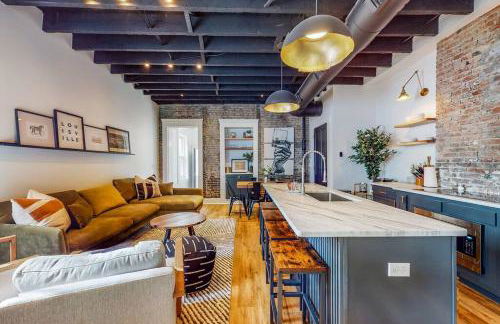 Luxury 8 Bed/4 Ba NuLu Home Private yard/parking - Foto 51