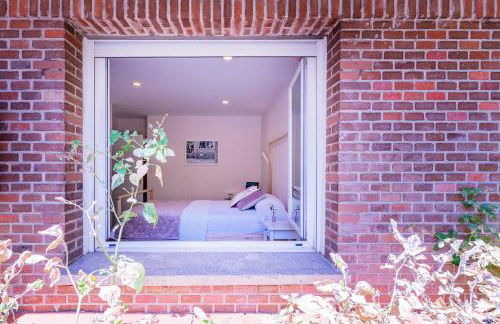 Exclusive quietness in the heart of Madrid with Public Parking, Breakfast, 2 bathrooms - Photo 10