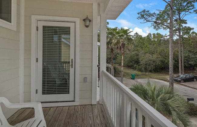 Beach Cottage w/ Backyard Oasis - Quiet Neighborhood in BMB - Foto 26