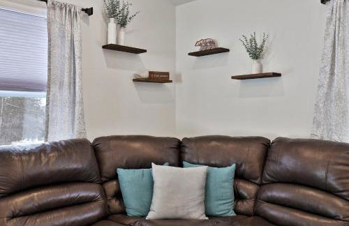 Rutland's Hidden Gem: 2 Br/1ba Renovated Home Close To Everything 2 Bedroom Home - Foto 37