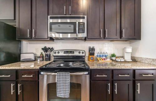 The Lofts at Cherry DT w Amenities - Foto 11