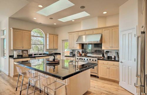 Hot Tub and Mtn Views Peaceful Columbia Retreat! - Foto 8