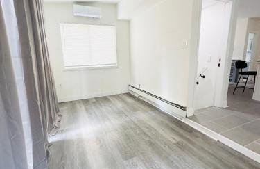 Comfortable 4-BR Family Home with Ample Parking - Foto 21