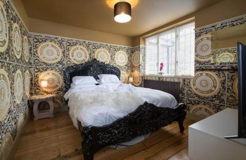 Deluxe 2 or 3 bed Cinema Games Room Pool Table Hot Tub - Foto 4