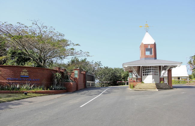 Apartments on The Eighteenth - Photo 4