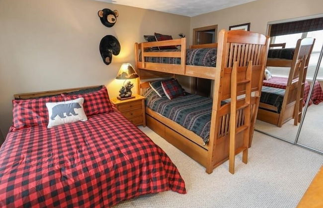 Seven Springs 4 BR Premium Condo, Deck with Views by RedAwning - Foto 5