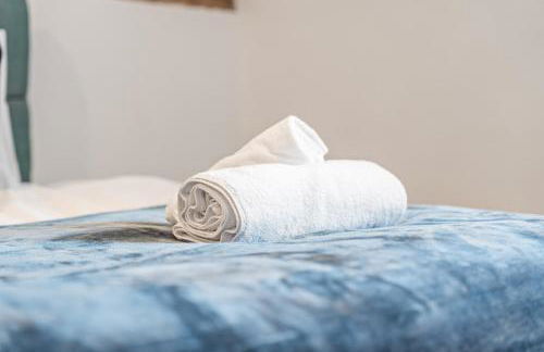 3BR Kingswood Cottage with Detached Unit - Photo 55