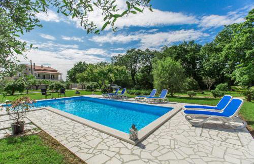 Malerisches Apartment in der Natur mit Pool, Outdoor-Kueche, BBQ, Spielplatz - Photo 25